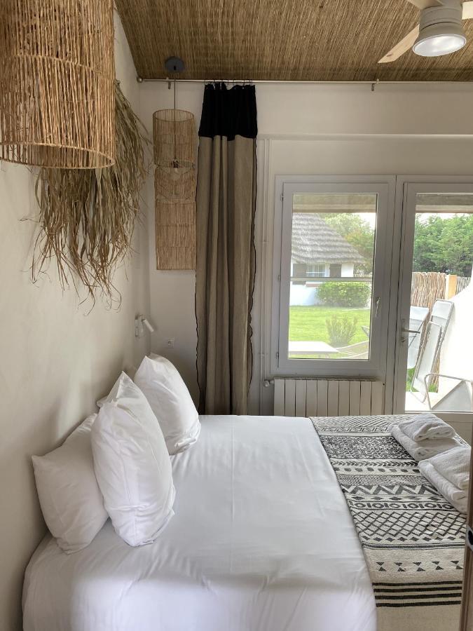 Hotel Du Pont Blanc Сен Мари де ла Мер Екстериор снимка
